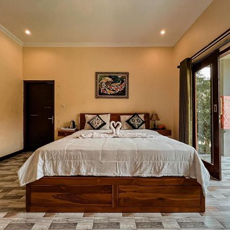 Gayatri Bungalows Batununggul Exterior foto